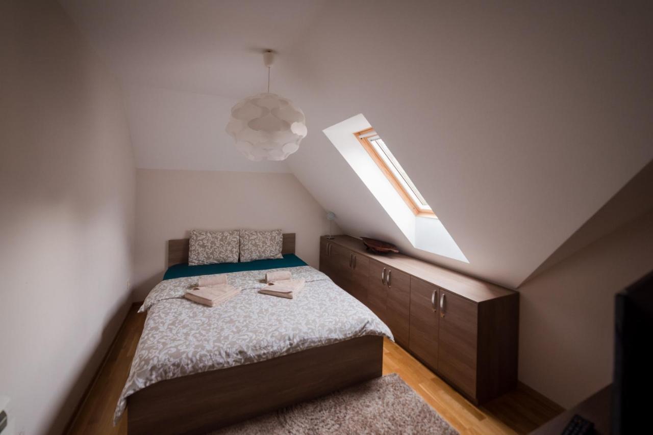 Zvezdana Prasina Apartment